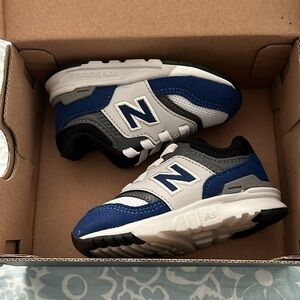 Never worn baby new balance (still in box)